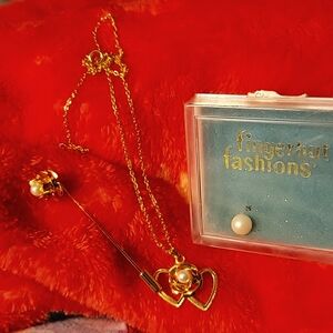 Pin & necklace
